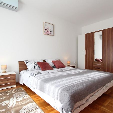 Apartments Eni Ρόβινι Εξωτερικό φωτογραφία