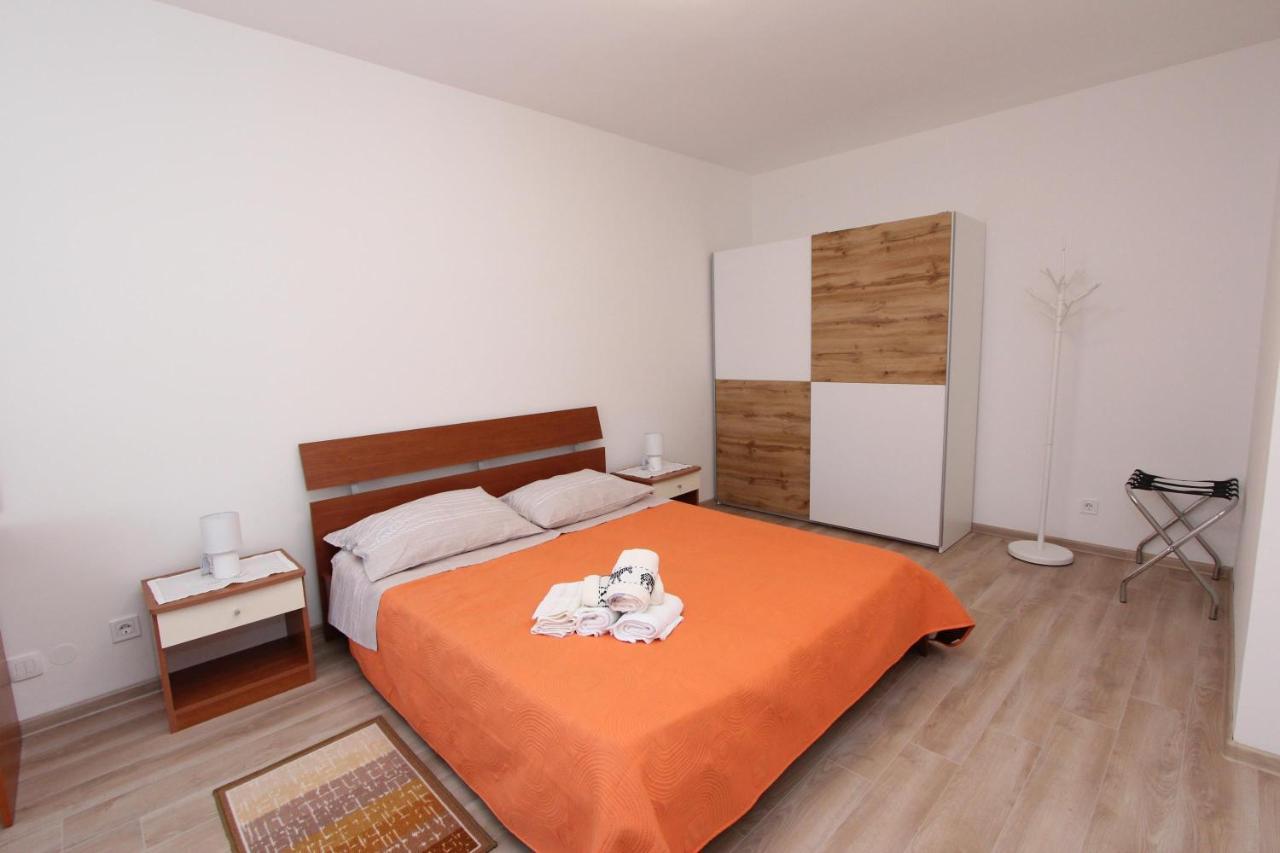 Apartments Eni Ρόβινι Εξωτερικό φωτογραφία