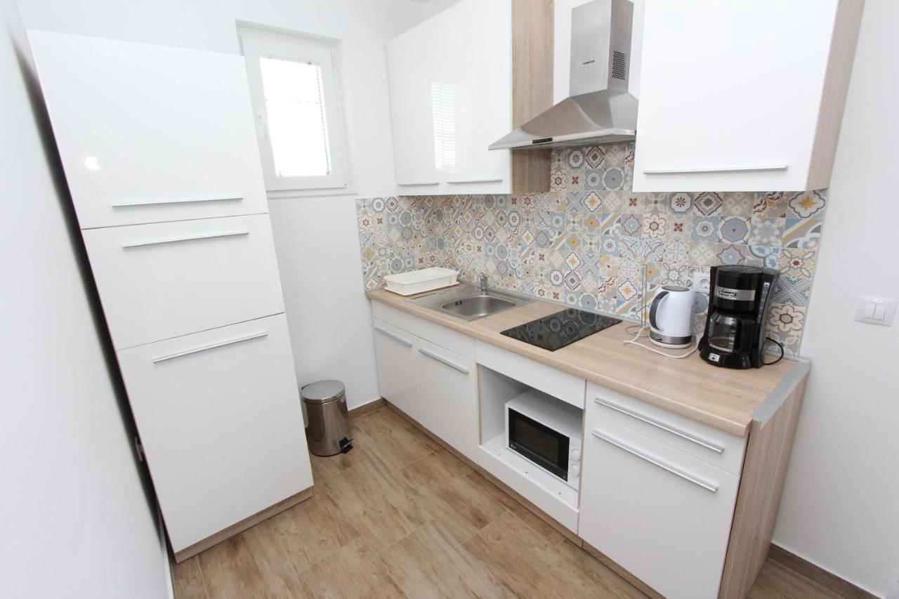 Apartments Eni Ρόβινι Εξωτερικό φωτογραφία