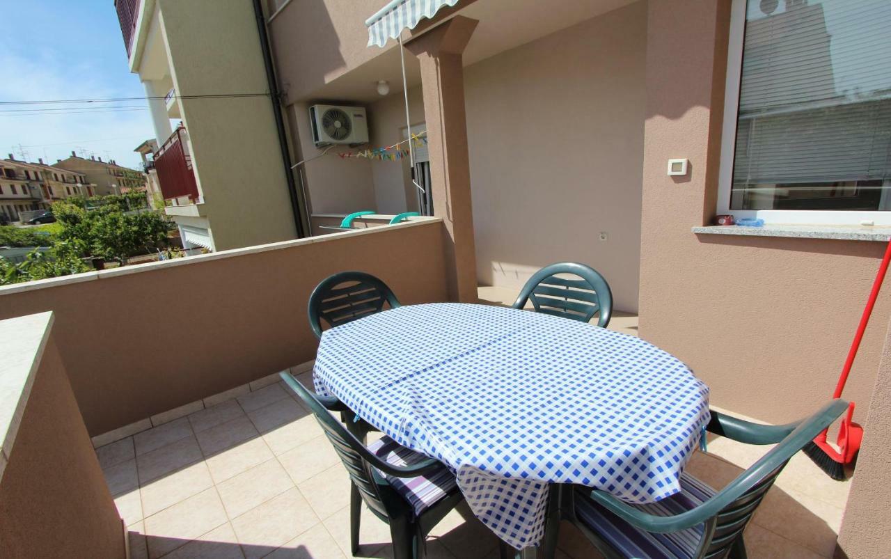 Apartments Eni Ρόβινι Εξωτερικό φωτογραφία